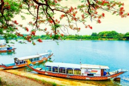 Sailing along the Perfume River