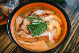 Bun Nuoc Leo (Rice Noodle cooked with Fish Broth)